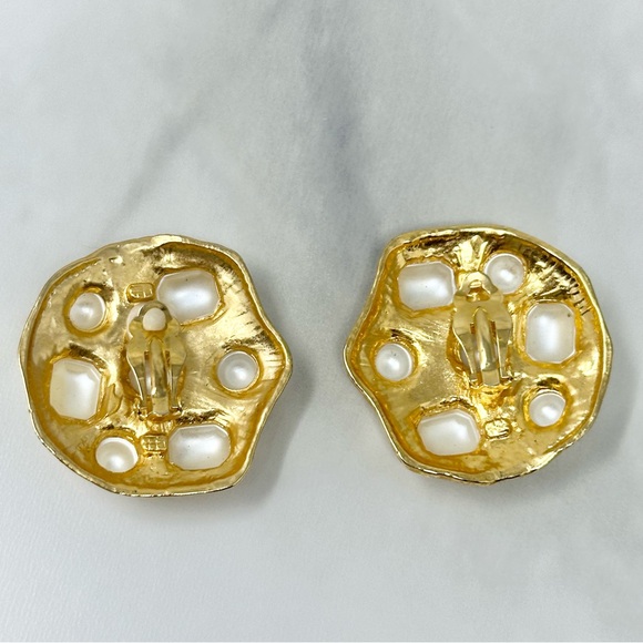 80s 90s Abstract Pearl Glam Vintage Gold Tone Clip On Earrings - Picture 2 of 5